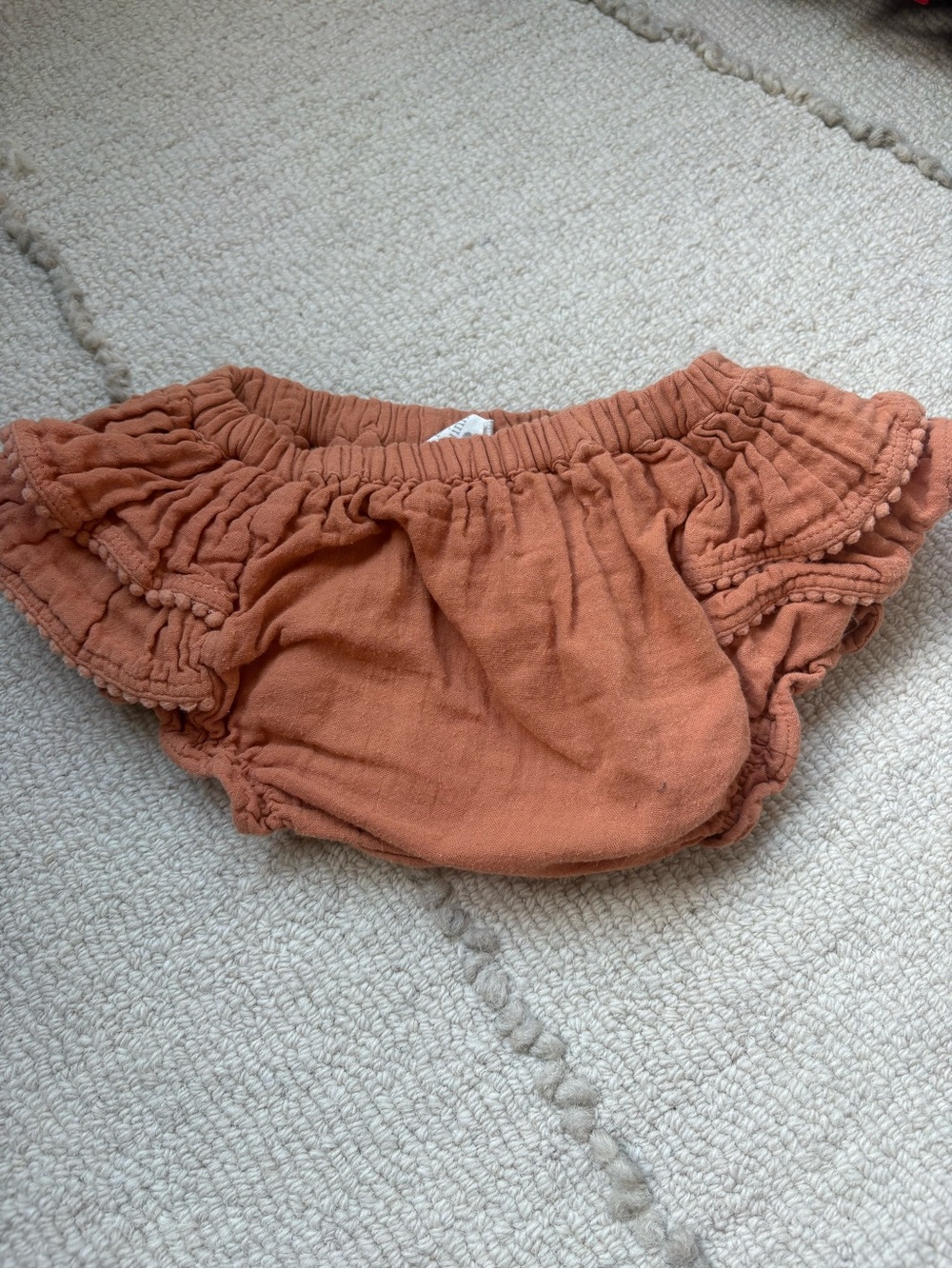 KATE QUINN | Ruffled Bloomers in Terracotta - GUC
